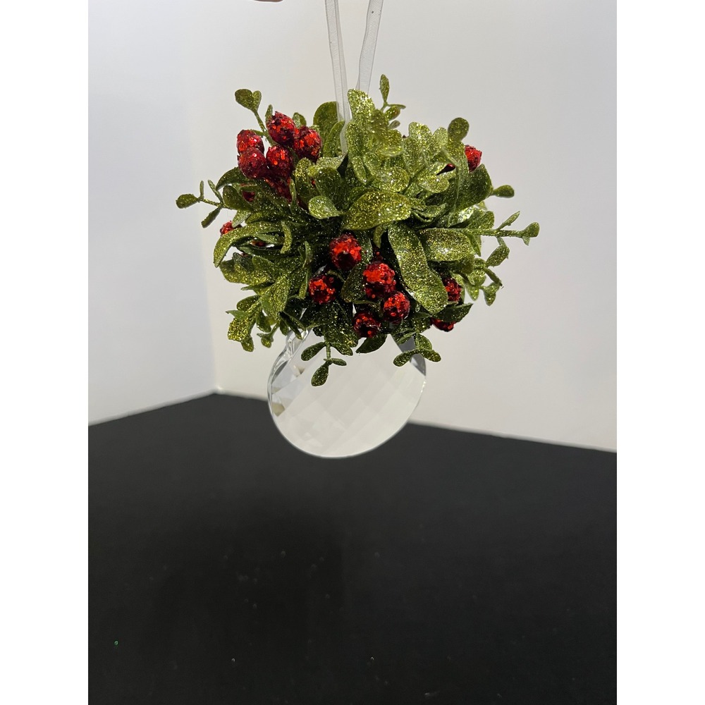 Ganz Kissing Krystals Mistletoe Ornament Classic Red 5 Inch GZKK10 New With Tags - Picture 2 of 8